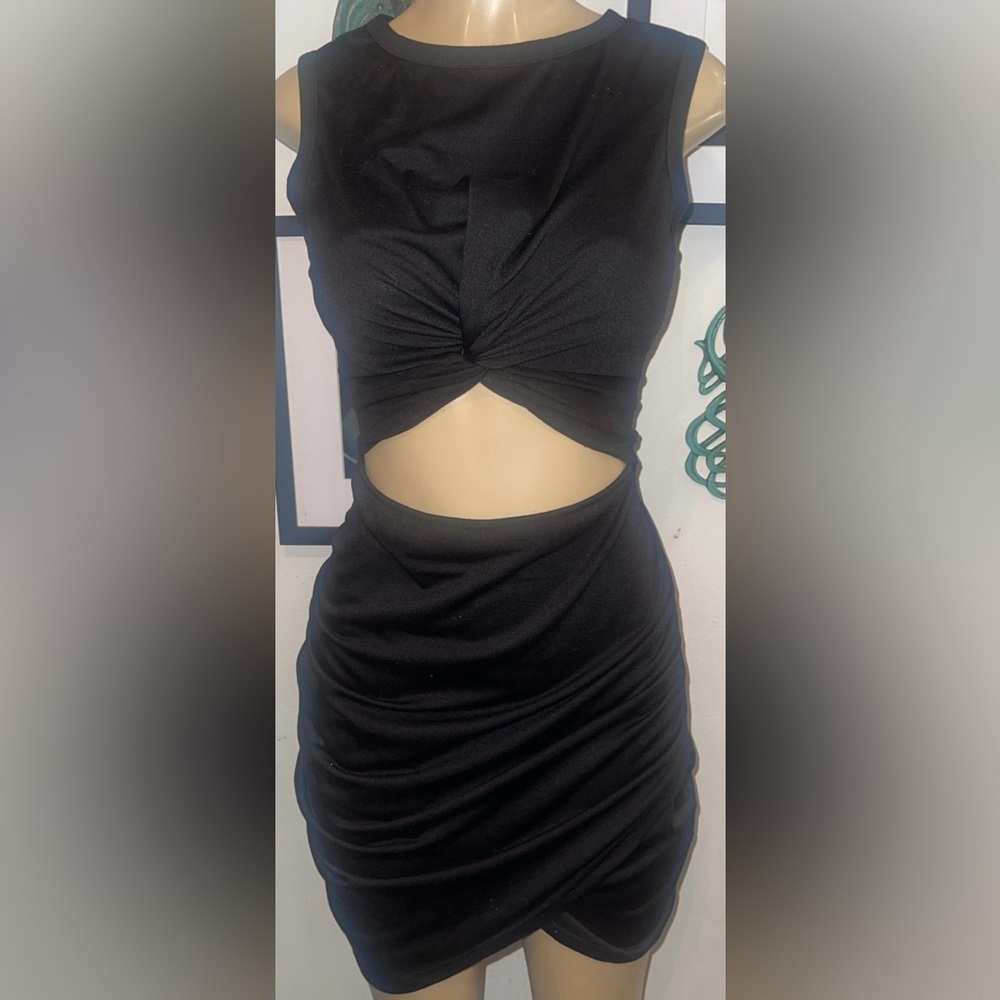No Brand Black Sleeveless Bodycon Dress with Waist Cutout Twist Medium